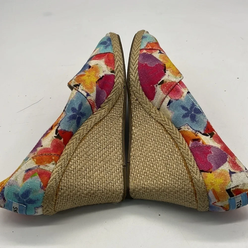 TOMS Espadrille Wedge Slip on Shoe with Peep Toe size 9